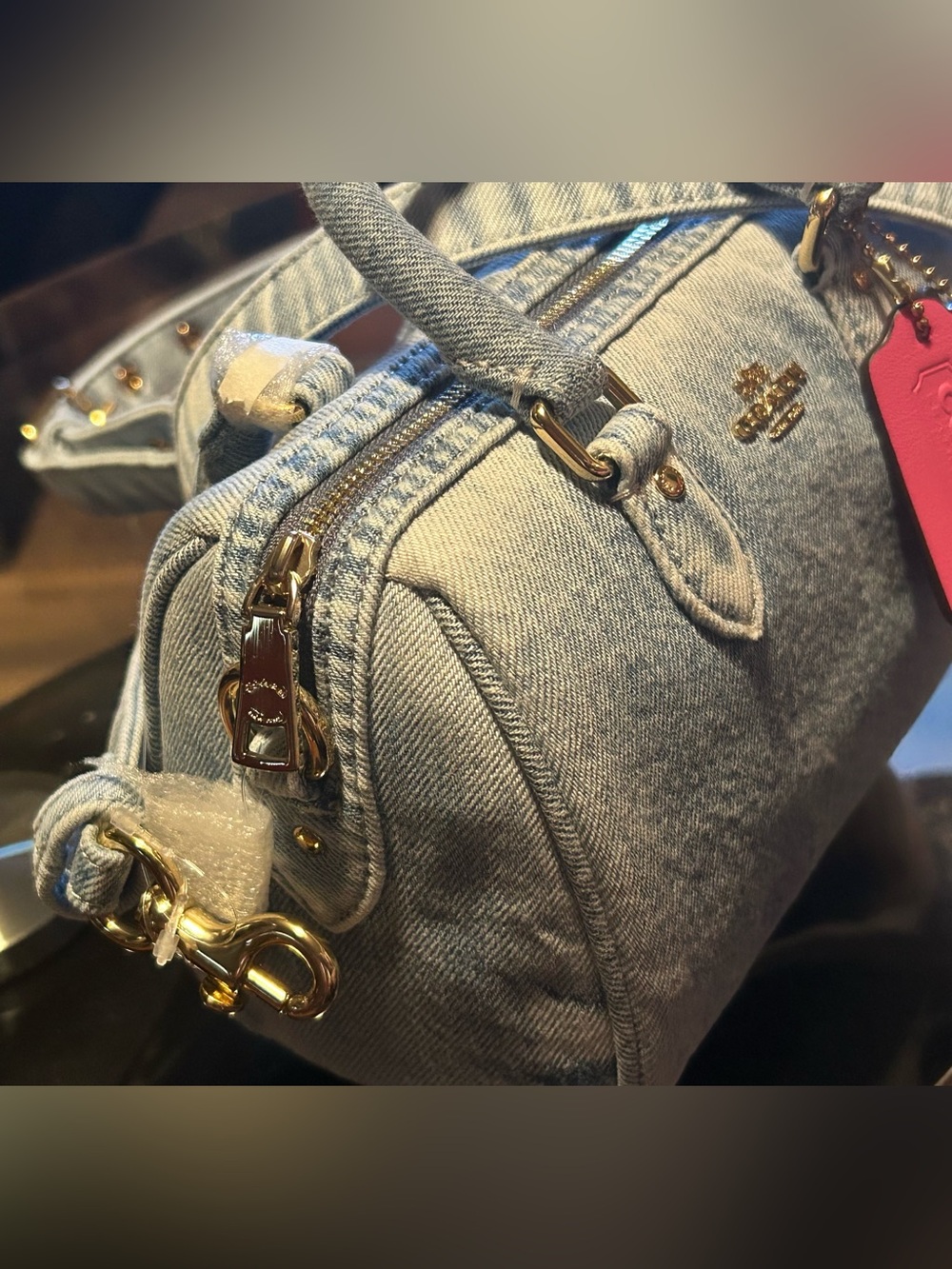BNWT COACH LOVED DENIM MINI ROWAN - Picture 4 of 7